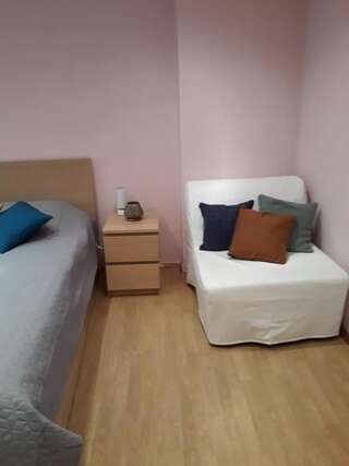 Гостевой дом Guest House Sahat Hill Пловдив Двухместный номер с двуспальной кроватью и дополнительной кроватью-8